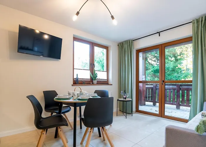 Przy Szlaku, Bezplatny Parking